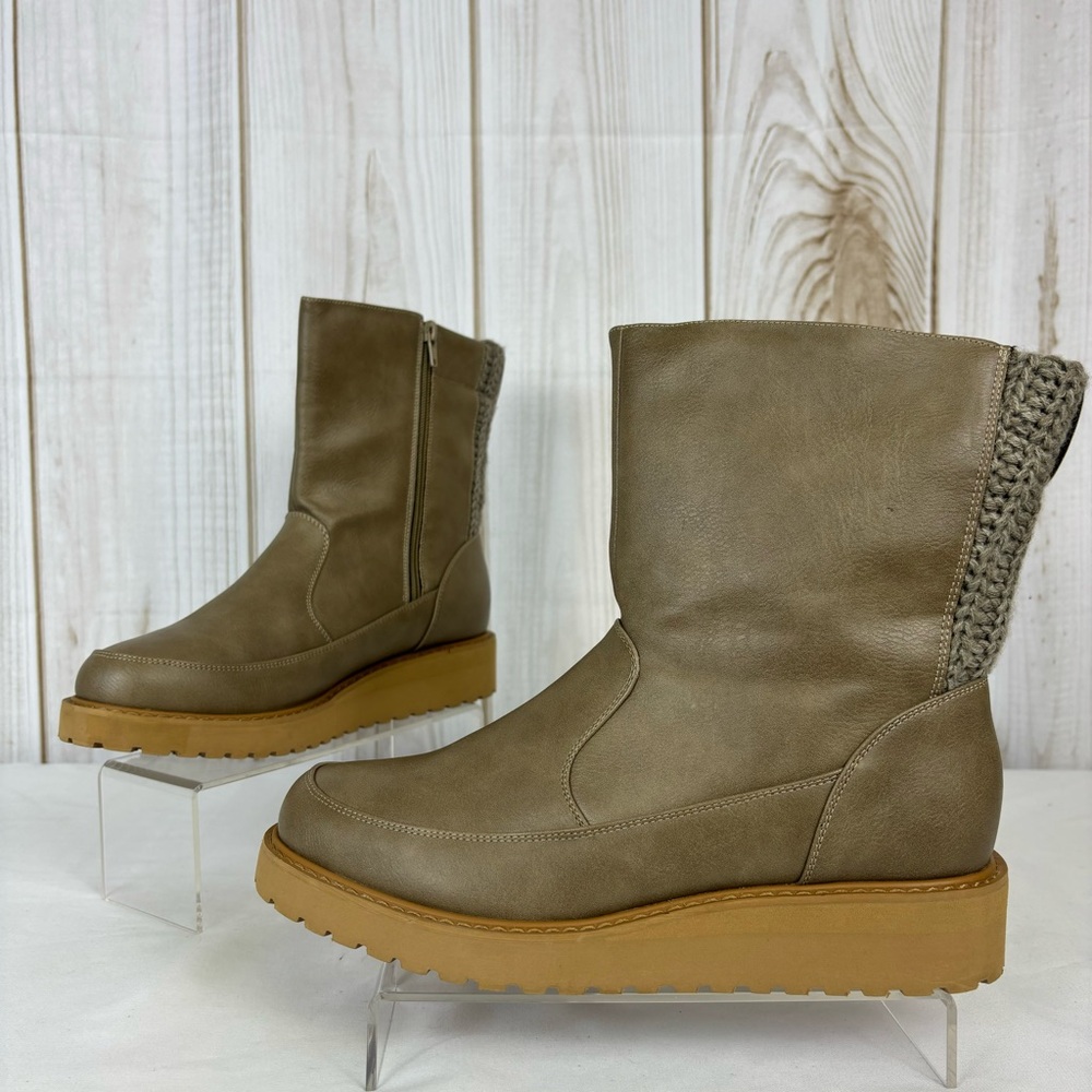 Muk Luks Slope Natalie Boots Lightweight Platform Mid-Height Boots Tan Size 9